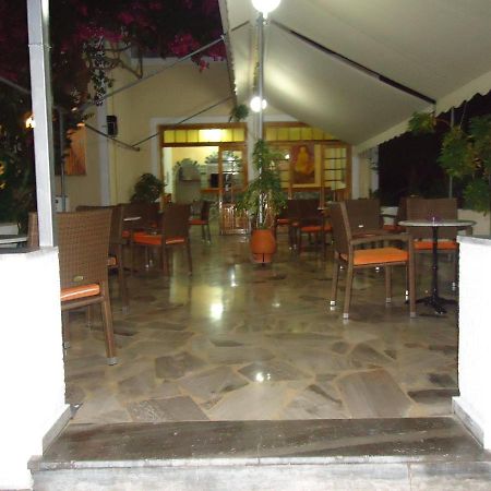 Hotel Sweetmemory à Agia Marina  Extérieur photo