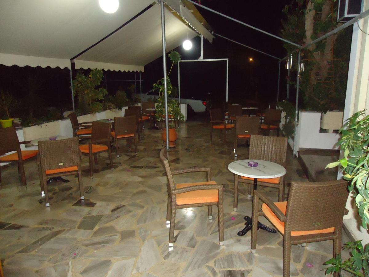 Hotel Sweetmemory à Agia Marina  Extérieur photo