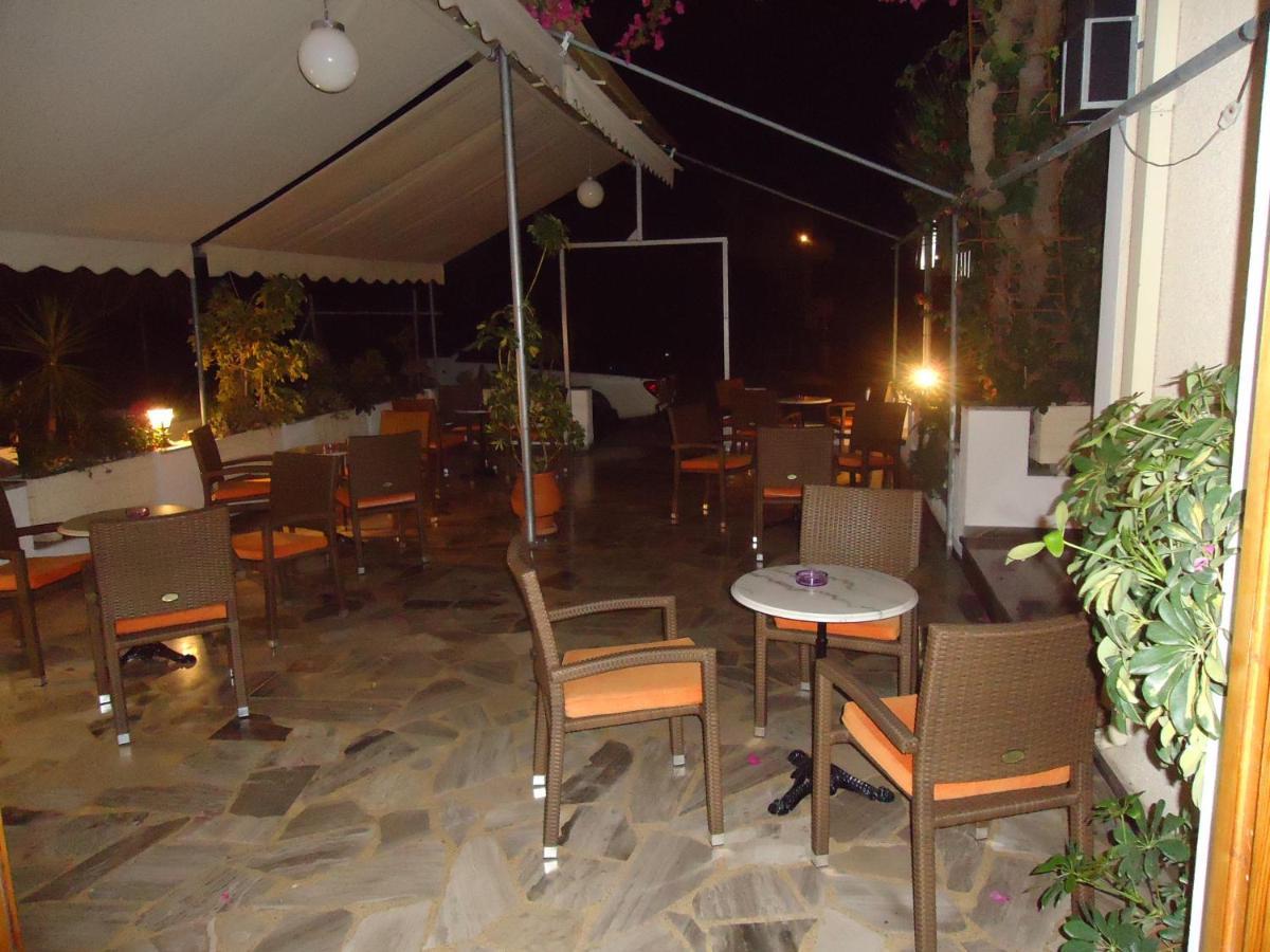 Hotel Sweetmemory à Agia Marina  Extérieur photo