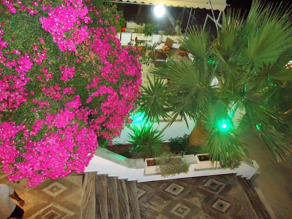 Hotel Sweetmemory à Agia Marina  Extérieur photo