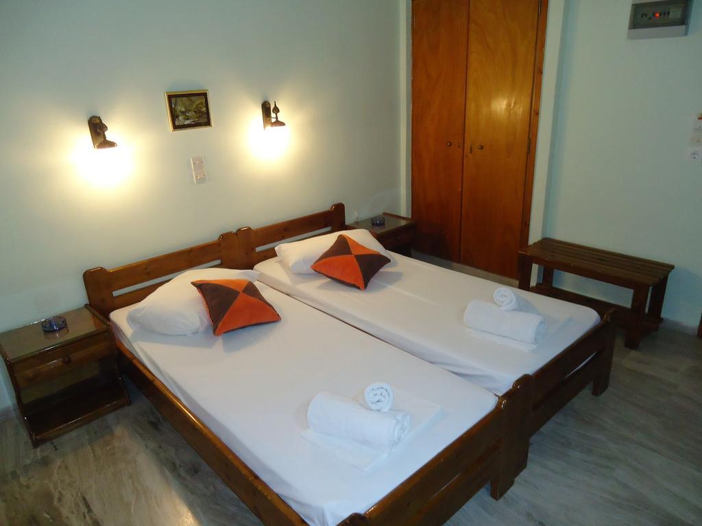 Hotel Sweetmemory à Agia Marina  Extérieur photo